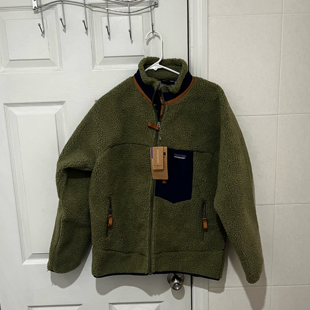 Olive green patagonia zip up fleece